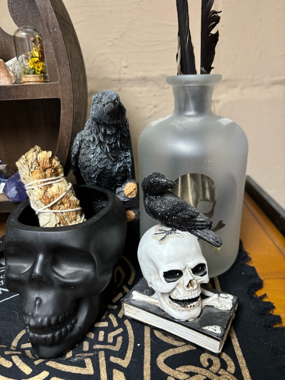 Crystal shelf bundle - Picture 3 of 12